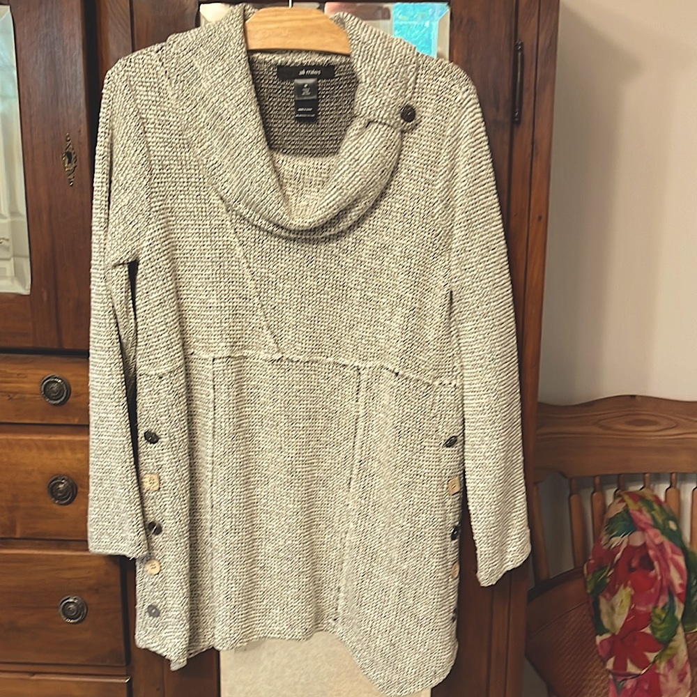 Woven with Button Trim